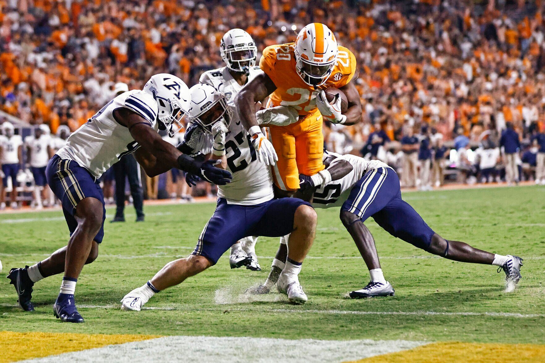 APTOPIX Akron Tennessee Football